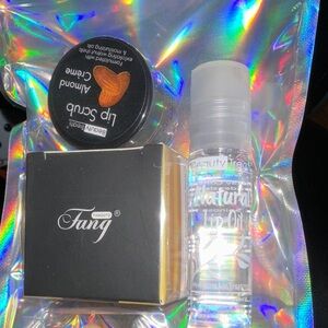 Beautytreats Almond Cream Lip Scrub, Beauty Treats Lip Oil, Fang honey lip mask